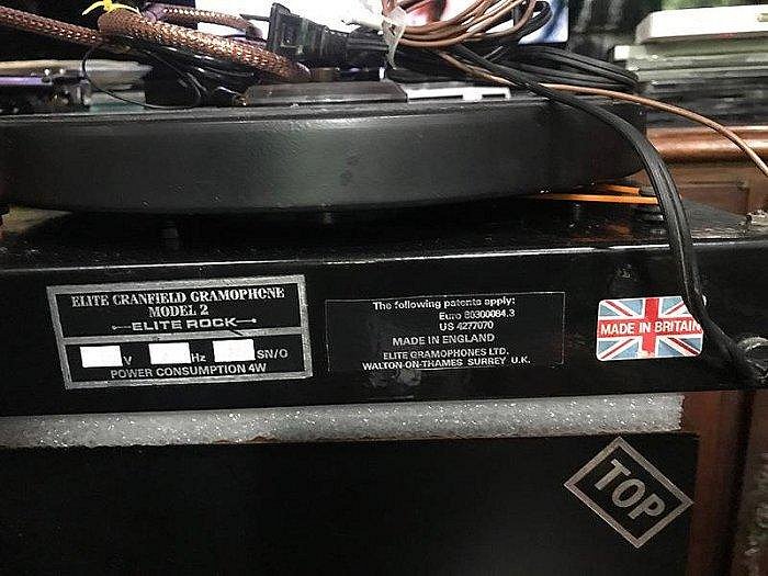 二手    英國 ELITE ROCK ELITE CRANFIELD GRAMOPHONE Model: 2  黑膠 唱盤  有附唱針  本身沒有壓克力罩