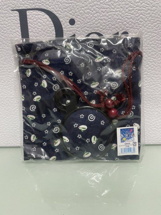 (全新日本帶回)～日本製古参織sankosen玉兔深藍束口收納袋隨身袋+鏡子