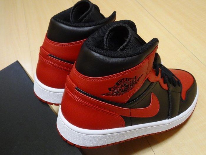 NIKE AIR JORDAN 1 MID AJ1 BANNED BRED黑紅櫻木湘北配色禁穿籃球鞋