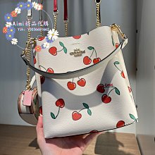 Aimi精品代購 Coach CF422 蔻馳新款Town櫻桃印花女士水桶包 斜背包 附購證 商品吊牌標籤