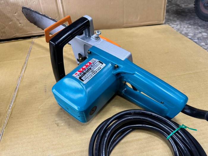 "外匯嚴選'' makita 牧田 5014B 電動 鏈鋸機 14" /中古/二手/日本原裝 9成9新