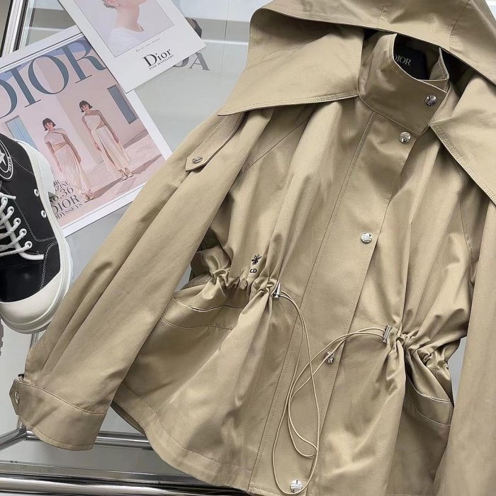 熱款直購#Dior 迪奧早秋新款內裡提花連帽夾克外套女字母提花時尚百搭寬鬆收腰短款風衣