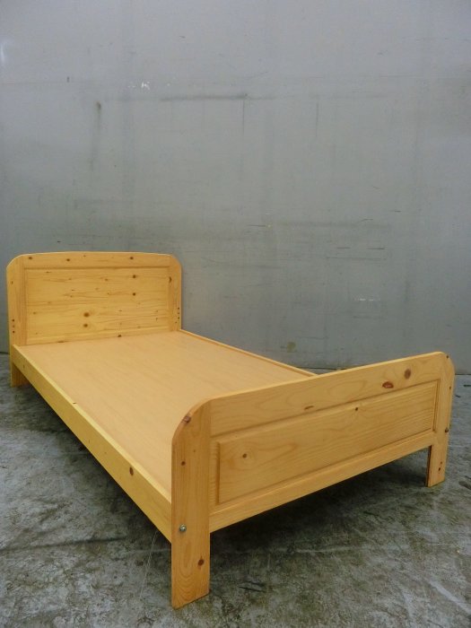 二手家具◎百豐悅二手傢俱-2手 床架 松木加大單人床架 3.5尺床架 套房家具 床架組 台中二手家具 後龍2手傢俱