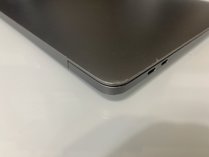 台中 2016年 MacBook Pro 15吋 i7 (2.6) 16G 512G 電池維修 太空灰 蘋果電腦