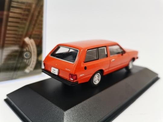 汽車模型 1/43 福特 BELINA II 1980 福特旅行車經典 合金汽車模型 收藏