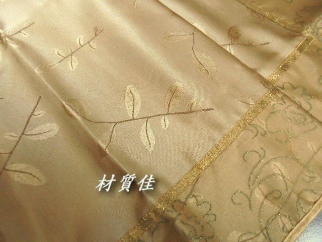 LOOK--台製金色提花布桌巾110*170cm長方形 (大茶几桌巾) 專櫃出清款