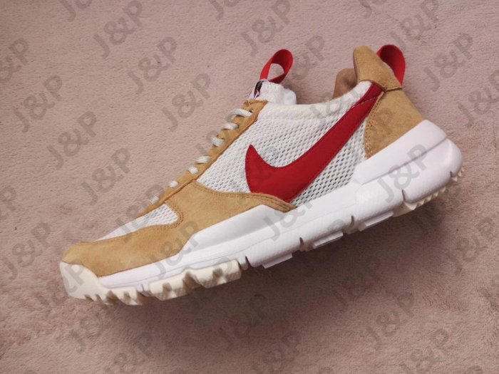 Tom Sachs x Nike Craft Mars Yard 2.0 宇航員