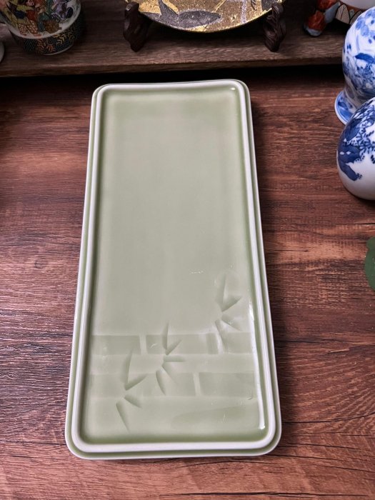 x日本回流瓷器全新全品瑞峯浮雕清風竹林綠釉青瓷長方盤子