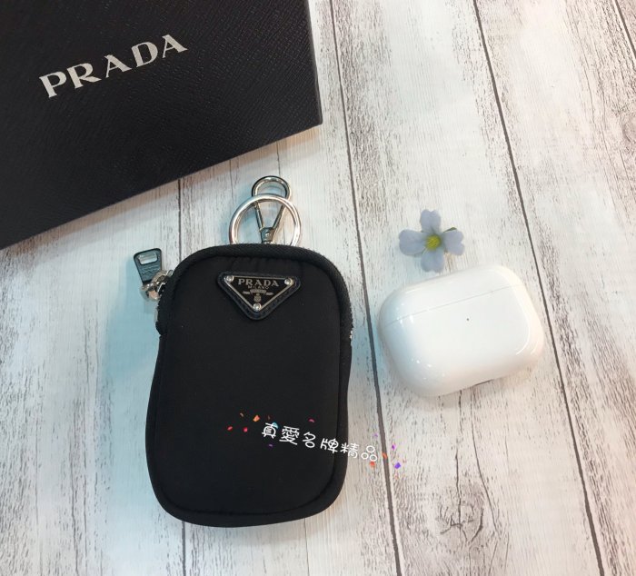 《真愛名牌精品》PRADA 1TT119 Mini-pouch 黑尼龍銀三角 小零錢包/鑰匙包 *全新*代購