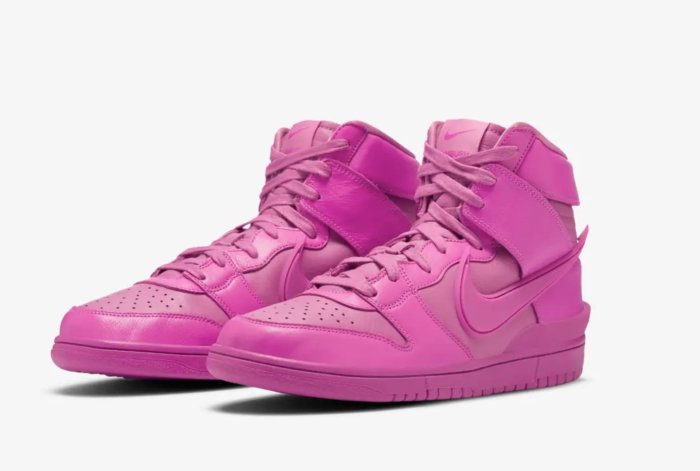 NIKE x AMBUSH Cosmic Fuchsia Dunk Hi 高筒鞋 桃粉色。太陽選物社