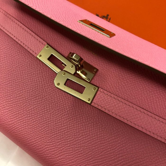 【貝菈媽咪口袋小精品】Hermes Kelly wallet 長夾 粉紅1Q糖果粉 香檳金扣 稀有 Constance