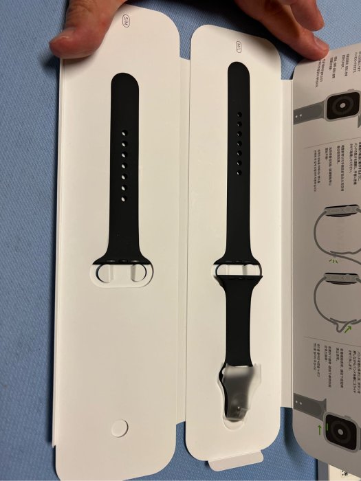 9成新 Applewatch 原廠錶帶 44mm 黑色運動錶帶 原廠包裝 9.9成新