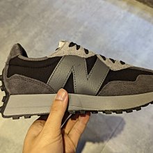 南◇2022 5月 new balance 327 黑灰 麂皮 男女款 休閒 慢跑 復古 流行 MS327GRM