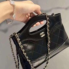 Chanel 香奈兒 CHANEL 31 MINI SHOPPING BAG 黑 品牌也聽見了嬌小女生的心聲 現貨