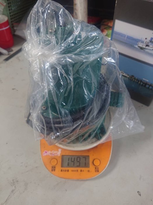 水龜專賣店*全新庫存品**~~**12V.24V*DC12V~25mm船艙泵.老式裝船電線加粗.另有24V機種