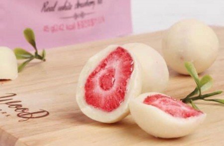 【現貨】韓國🇰🇷Peacock草莓乾白巧克力球170g/包