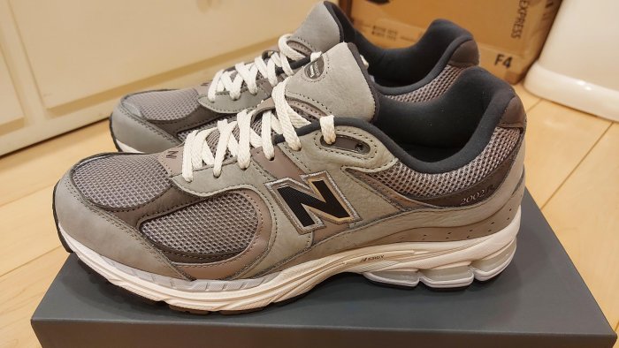 NEW BALANCE 2002R M2002RAW 灰棕us10.5 28.5cm 全新| Yahoo奇摩拍賣