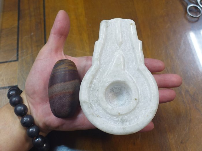 §能量礦石§ 印度神石 Shiva lingam 濕婆石一組 含底座共700g 編號17