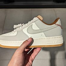 南🔥2024 4月 Nike Air Force 1 Low 灰白色 焦糖底 AF1 男鞋 棒球 HF5697-100