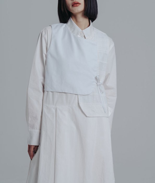 ►DR.DESIGN│DR33145-小眾 暗黑 簡約 寬鬆白色  兩件式 (背心+襯衫洋裝)套裝組