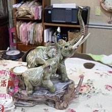 美生活館--- 全新  陶瓷 大象 夫妻情深 擺飾 附小夜燈--入宅送禮皆宜