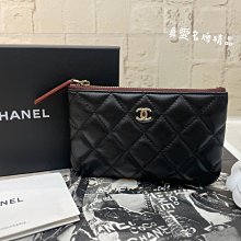 《真愛名牌精品》CHANEL A82365 黑色 羊皮 金C 一字拉 零錢包 萬用包 *全新*代購*