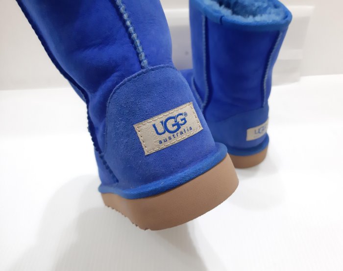 UGG 澳洲專櫃正品 S/N 5251藍色 經典 毛絨羊皮麂皮 短中筒雪靴 US3/UK2/EU33/JPN22