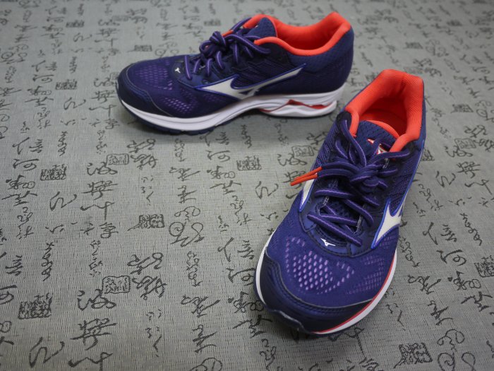 美津濃 MIZUNO WAVE RIDER 21 女用慢跑鞋 USA 6.5  EUR 36.5 JPN 23 CM