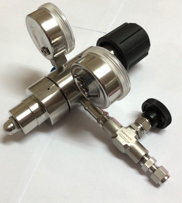 ANTECH 兩段式不鏽鋼減壓閥 + 針閥 Two Stage SS Regulator + Needle Valve