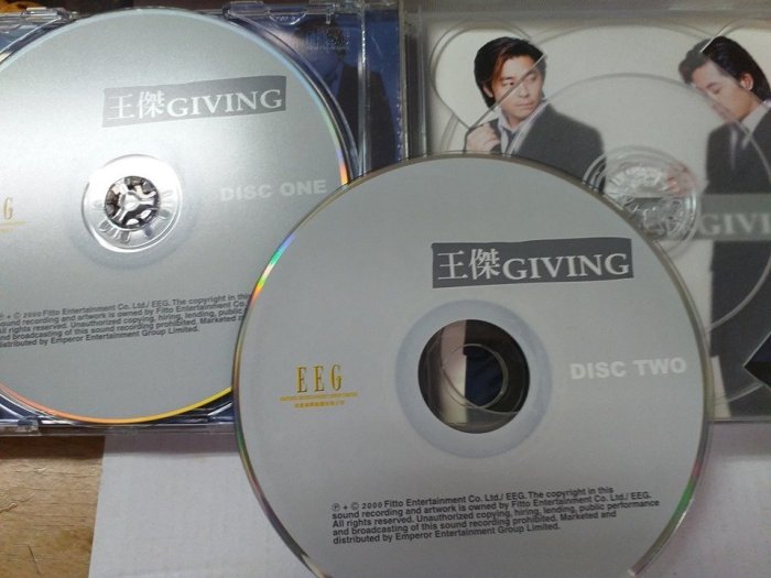 王傑giving專輯2 cd+1vcd首批版收心 癮 還有(容祖兒合唱)誰明浪子心等英皇集團專輯發行稀少 絕版