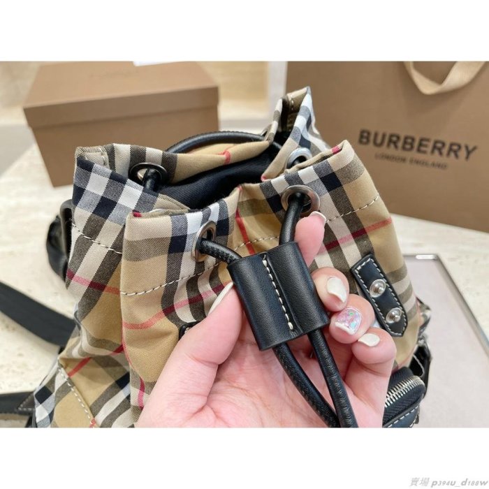 【Beibei代購】BURBER*Y  The Rucksack Vintage 小款 經典格紋 軍旅後背包 雙肩背包