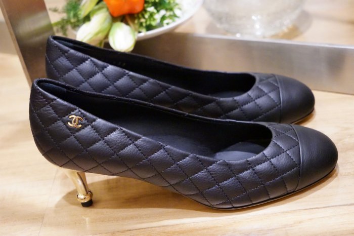 Chanel G30633 Quilted Pumps 菱格紋金跟鞋 5.5 cm 黑