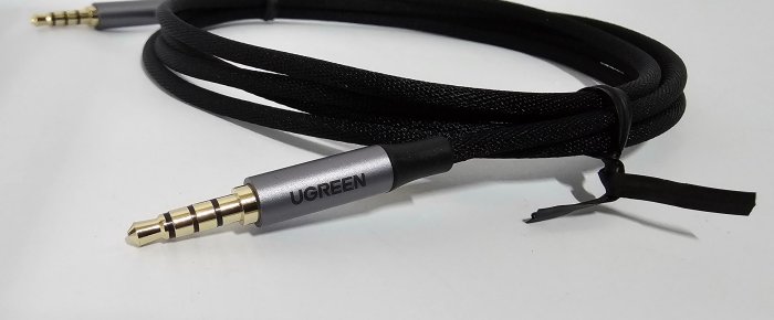 9成9新 UGREEN 綠聯3.5mm "4極"音源線 編織網線身 1.5米