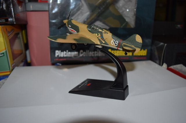 {絕版倉庫} 1:72 抗日英雄 1945 空軍鯊魚頭 P40M二戰 戰鬥機 稀有來襲!!!!!!!!!!