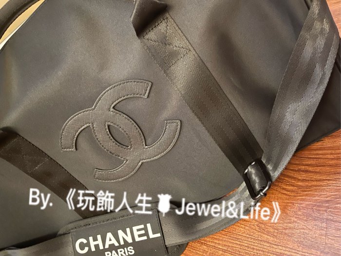 品牌VIP經典贈品MAKE UP系列💯 Chanel 超美 基本款皮質LOGO 加厚尼龍防潑水材質 黑白配色 旅行袋 斜背包 行李袋