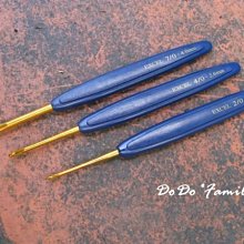 DODO＊FAMILY嘟嘟家族手藝坊．台灣製MIT．金色藍柄鉤針．0.2.3.4.5.6.7號．學校工藝課用