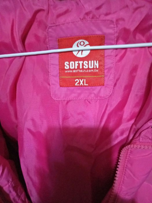 專櫃大尺碼雨絨衣softsun尺寸2XL肩17胸21長25袖24吋（8房綠595）
，