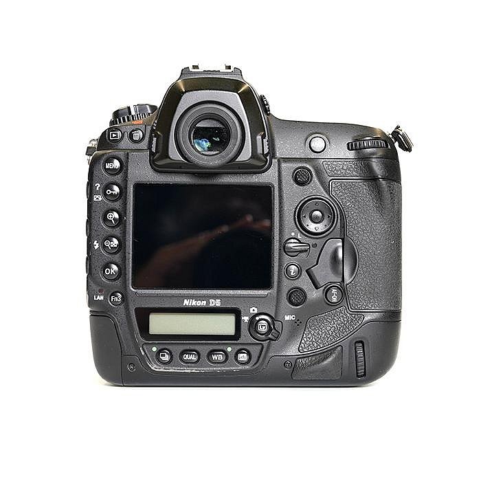 數位達人中古．Nikon D5 全幅機皇 快門數2065xx /SH8970