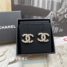 《真愛名牌精品》CHANEL AB2434 雙C珍珠 針式耳環 *全新*代購