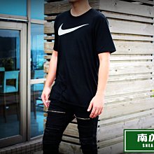 南◇現 Nike SWOOSH FLY 短T 微長版 Tee 819884-011 黑白 大勾勾 前短後長