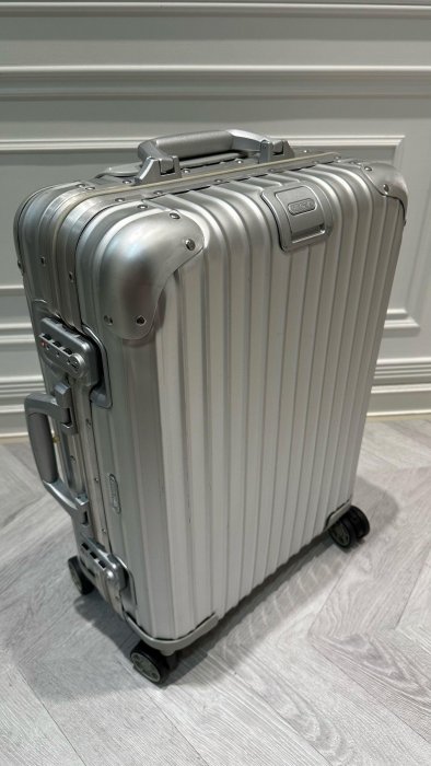 【專櫃$55890】 德國RIMOWA 登機箱 30吋 20吋另TOPAS Titanium鋁鎂合金4輪旅行李箱登機salsa SPORT AIR