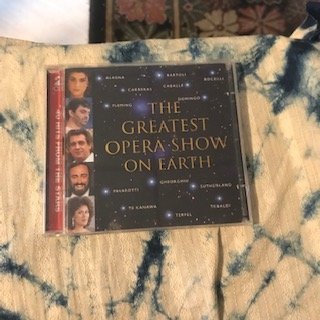 ~春庄生活美學小舖~2手2CD      THE GREATEST OPERA SHOW ON EARTH 雙CD版