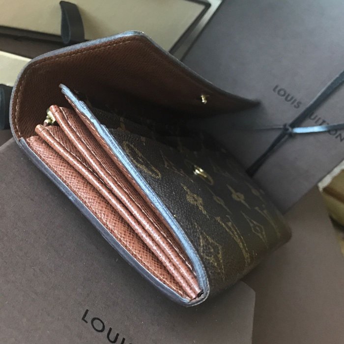 《 LV 》正品 經典 Monogram 漂亮耐用絕版長夾／發財包  M61734  請詳閱敘述   實拍 ～