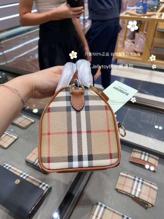 美國連線 現貨+預訂 BURBERRY 80713571 典藏米色 迷你波士頓包 全新正品LV NANO SPEEDY