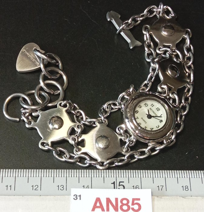 【週日21:00】31~AN85~早期 BETHOVEN全不鏽鋼不退色不過敏手錶(沒電未檢測)。如圖
