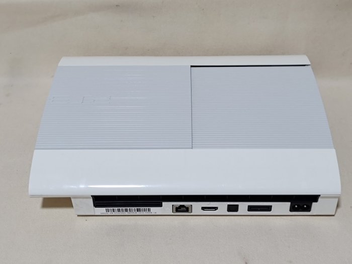 PS3 CECH-4000B 白色薄機版本4.82 附原廠遊戲片含盒及手冊-美品| Yahoo