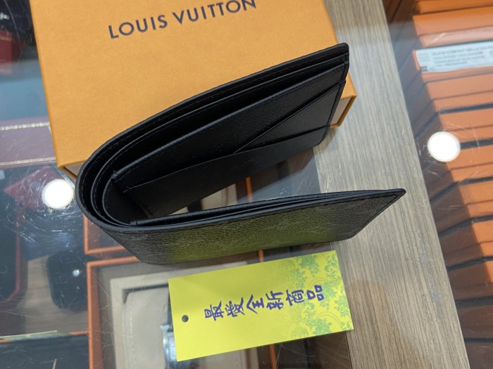 ☆最愛二手精品☆ LOUIS VUITTON LV 全新黑灰色原花字紋對開內交叉短夾皮夾 M61695 XG7875