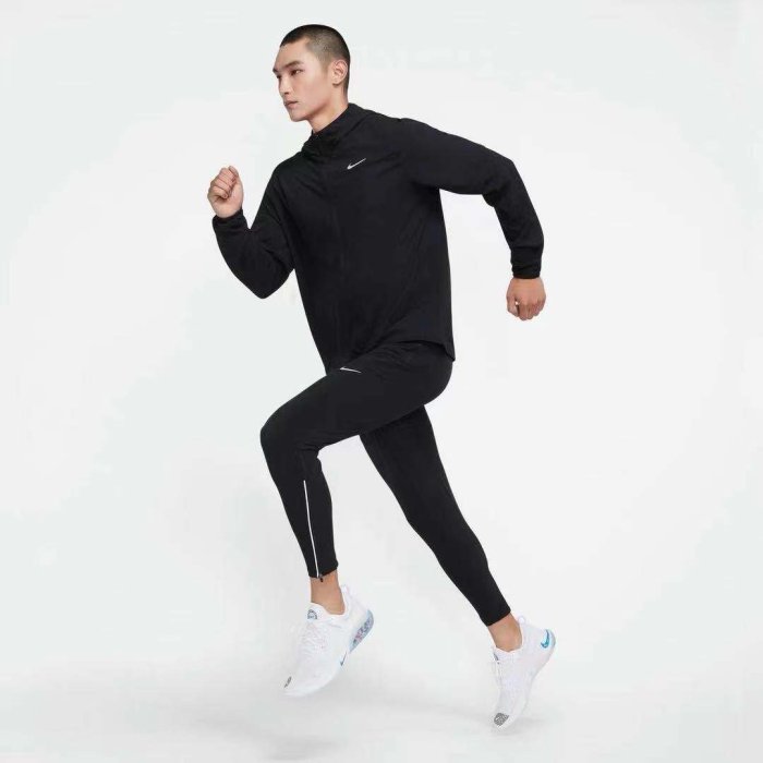 【熱賣精選】Nike耐吉RUN男子梭織夜跑步運動訓練透氣速干連帽夾克 CU5354