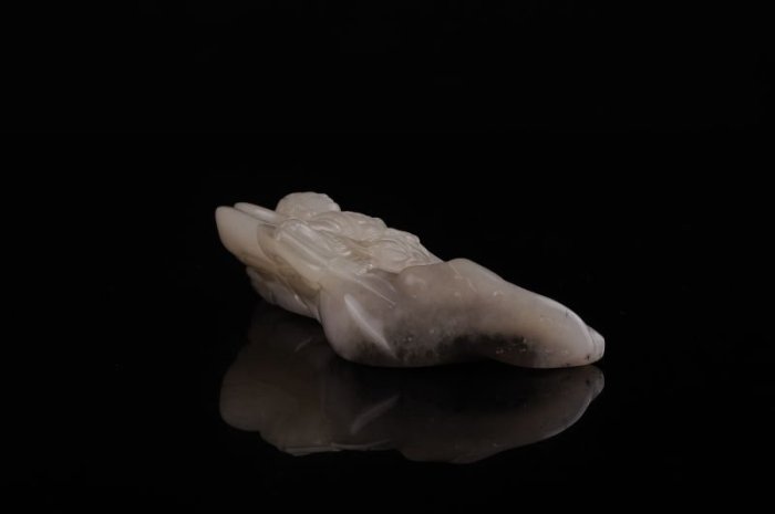 拍賣回流精品~~壽山石精品擺件----坑頭凍石『靈月菩薩』 早期名家作