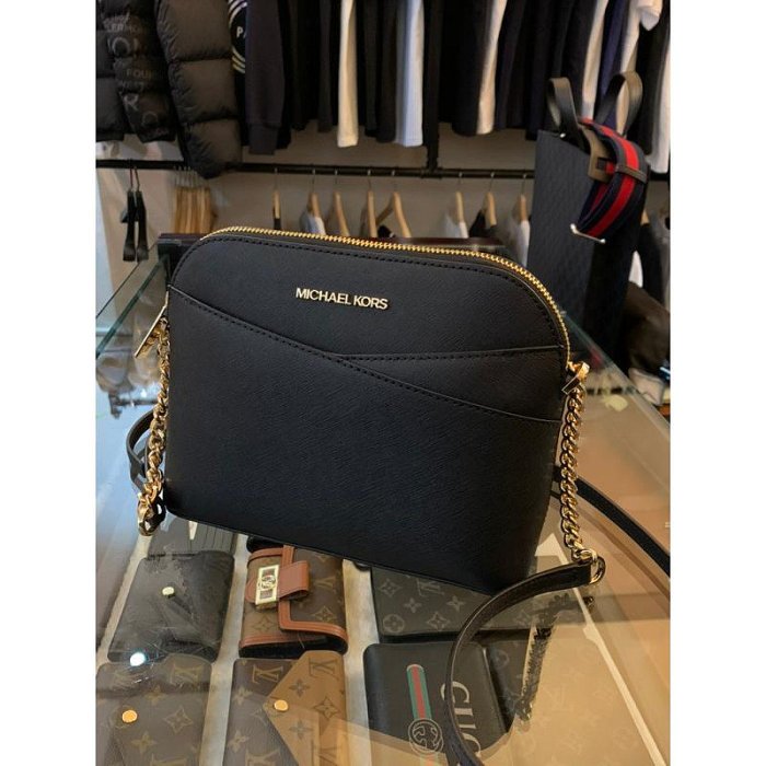 Michael Kors Mk 經典 鐵牌字母Logo設計 黑色素面 女生 女款 貝殼包 側背包 包包